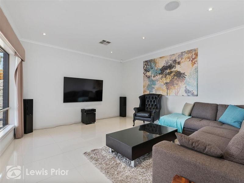 99 Morrow Road, O’sullivan Beach SA 5166