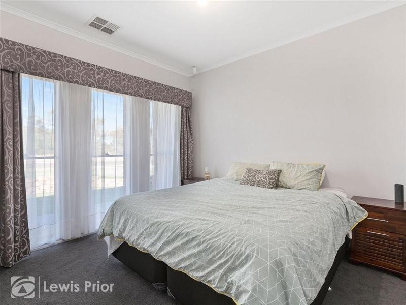 99 Morrow Road, O’sullivan Beach SA 5166