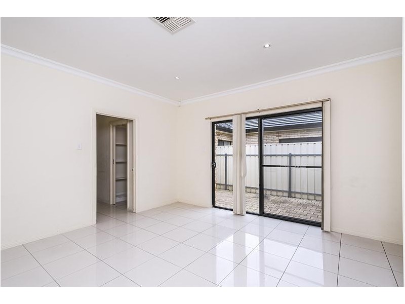 19 Barry Road, Oaklands Park SA 5046