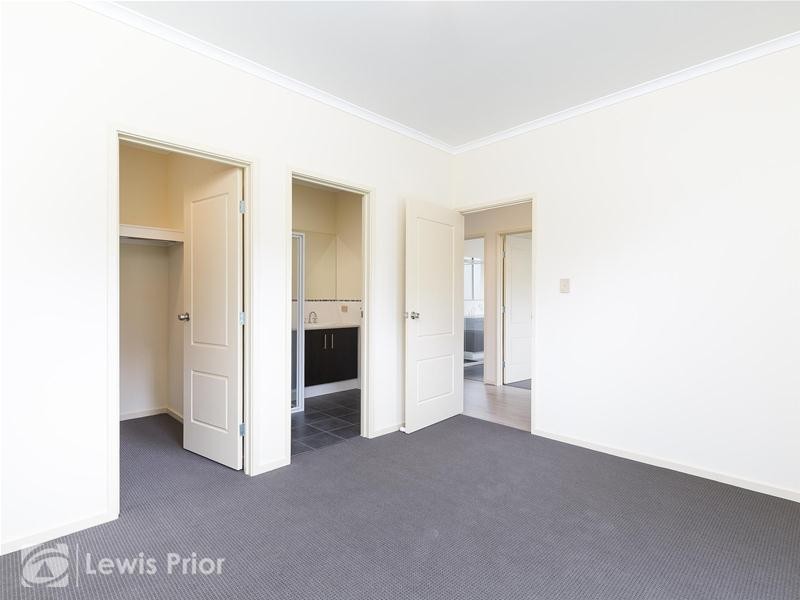 2 Masters Avenue, Oaklands Park SA 5046