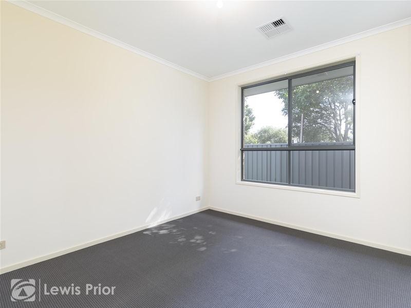 2 Masters Avenue, Oaklands Park SA 5046