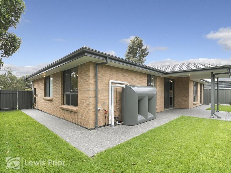 2 Masters Avenue, Oaklands Park SA 5046