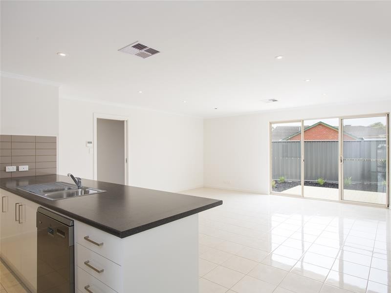 3 Trott Grove, Oaklands Park SA 5046