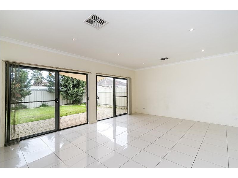 19 Barry Road, Oaklands Park SA 5046