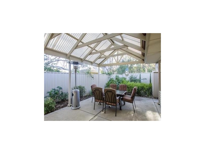 10 Thomas Drive, Happy Valley SA 5159