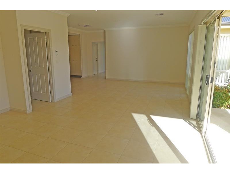 11 Atlantis Avenue, Seaford Meadows SA 5169