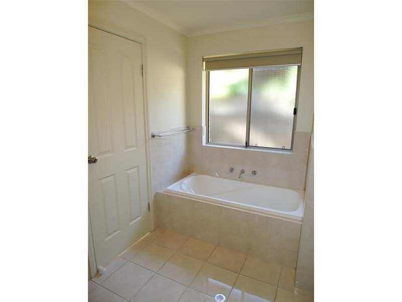 4 Travers Street, Sturt SA 5047