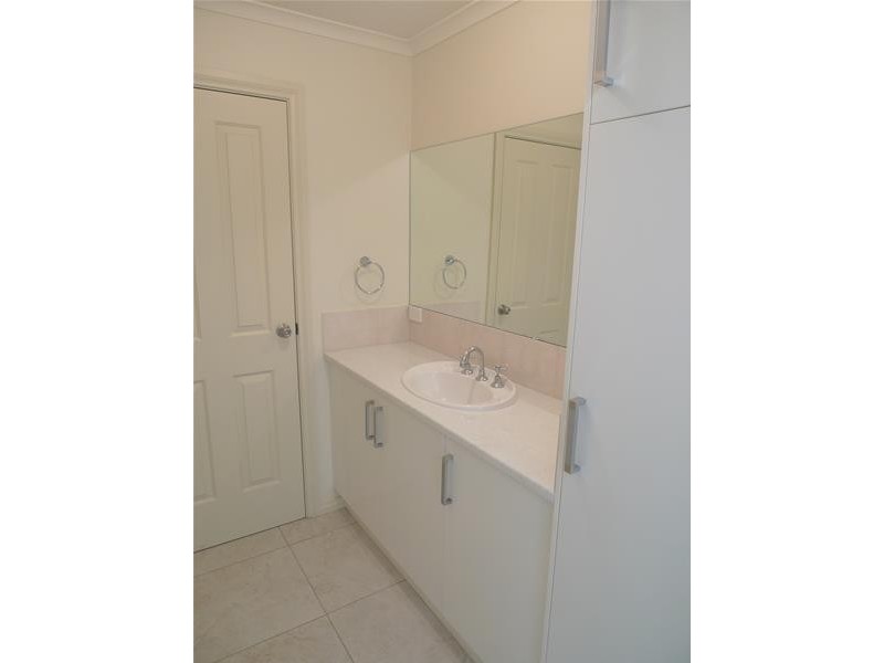 4 Travers Street, Sturt SA 5047