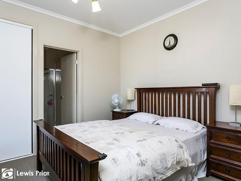 4 Ross Street, Seacombe Gardens SA 5047