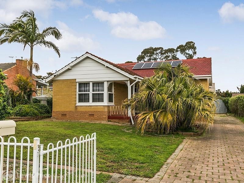 16 Oak Avenue, Clovelly Park SA 5042