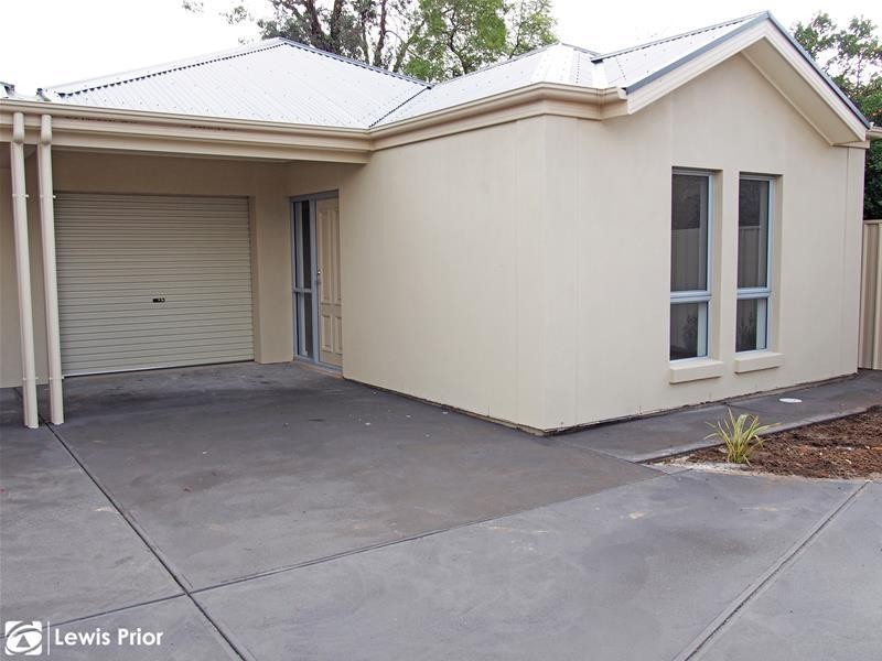 304B Oaklands Road, Park Holme SA 5043