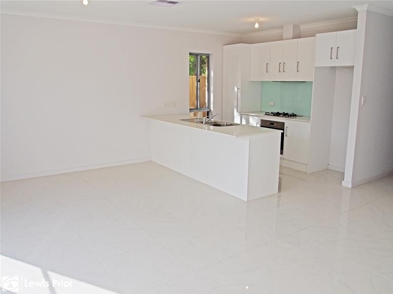 304B Oaklands Road, Park Holme SA 5043