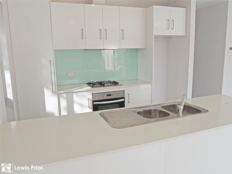 304B Oaklands Road, Park Holme SA 5043