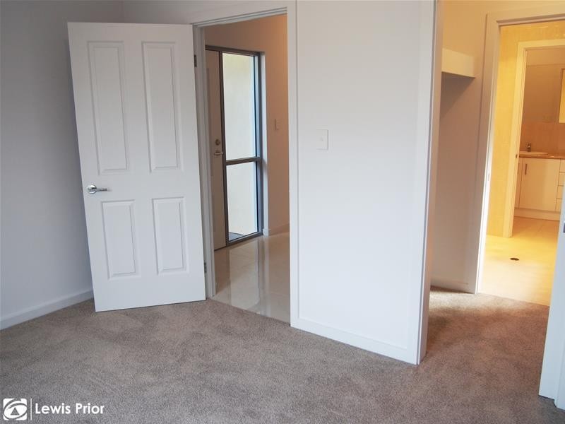 304B Oaklands Road, Park Holme SA 5043