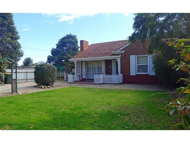 22 Railway Terrace, Hove SA 5048