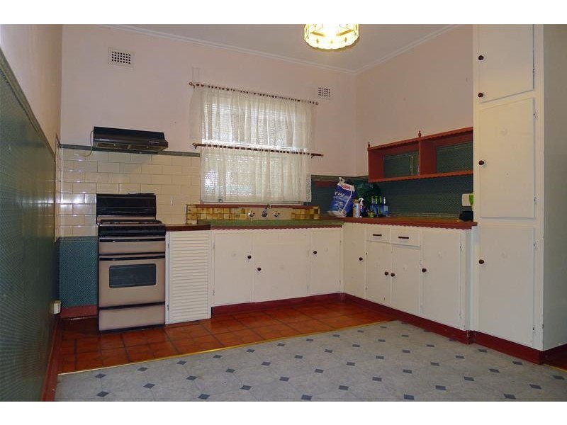 22 Railway Terrace, Hove SA 5048