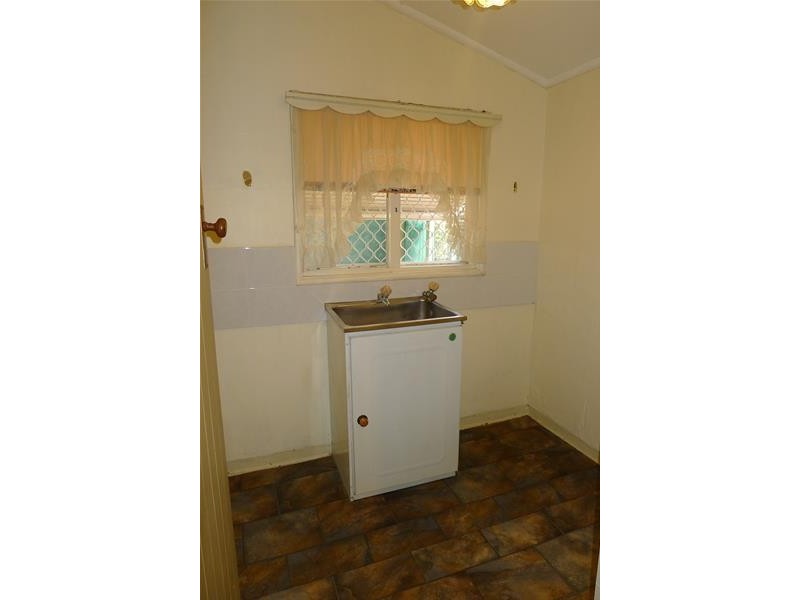 22 Railway Terrace, Hove SA 5048