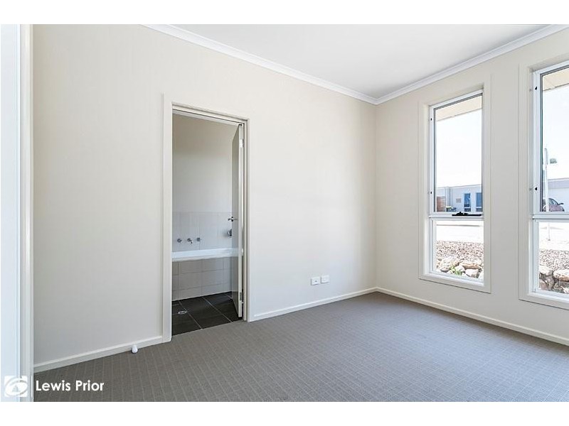 6 Ross Street, Seacombe Gardens SA 5047