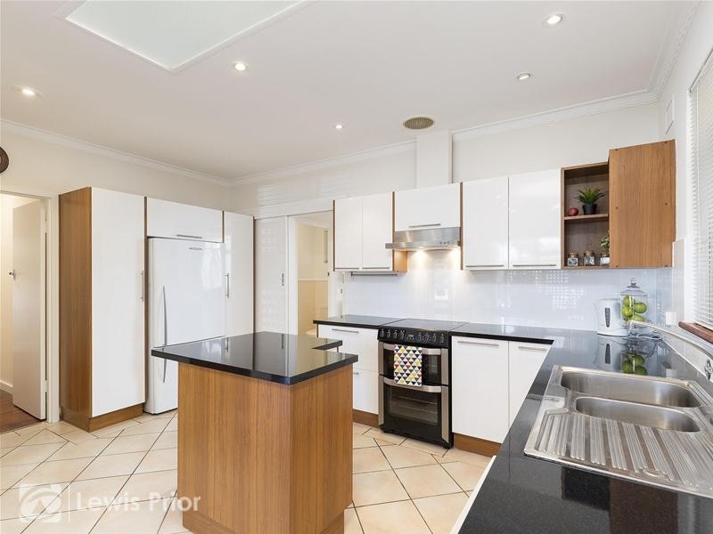 9 Jacob Street, Marion SA 5043