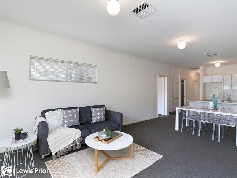 10 Shinnick Street, Dover Gardens SA 5048