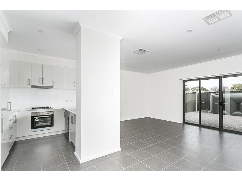 2b Greenasche Grove, Seacombe Gardens SA 5047