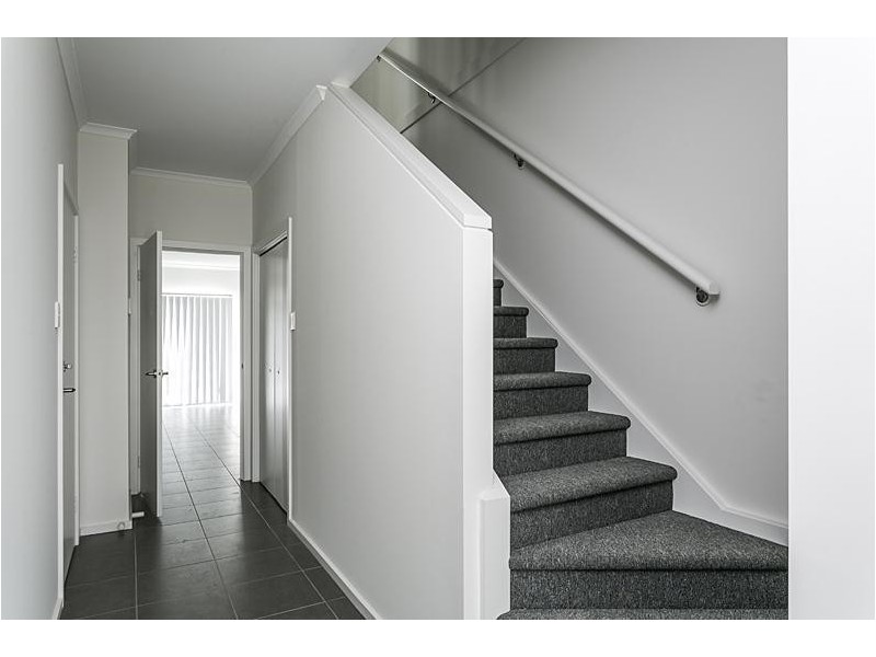 2b Greenasche Grove, Seacombe Gardens SA 5047