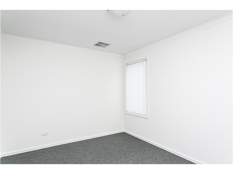 2b Greenasche Grove, Seacombe Gardens SA 5047