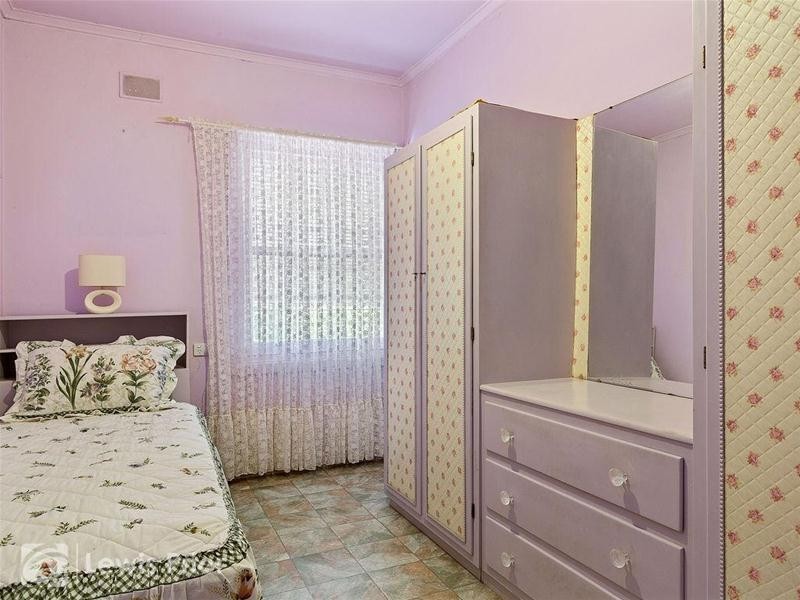 27 Bahloo Avenue, Mitchell Park SA 5043