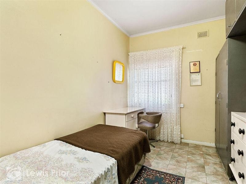 27 Bahloo Avenue, Mitchell Park SA 5043