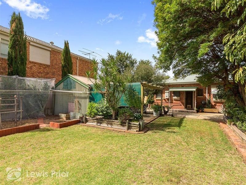 27 Bahloo Avenue, Mitchell Park SA 5043