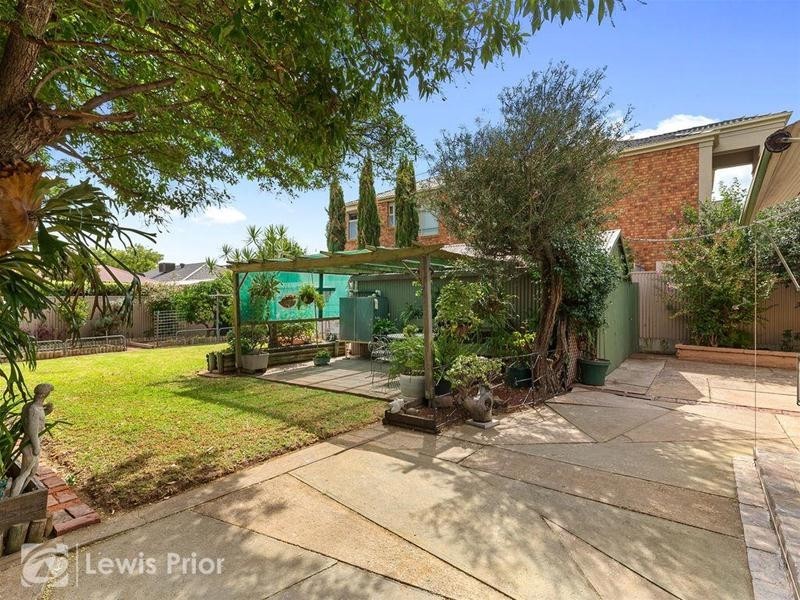 27 Bahloo Avenue, Mitchell Park SA 5043