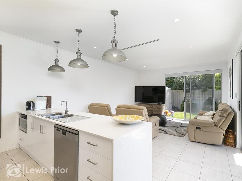 1/2 Egmont Avenue, Warradale SA 5046