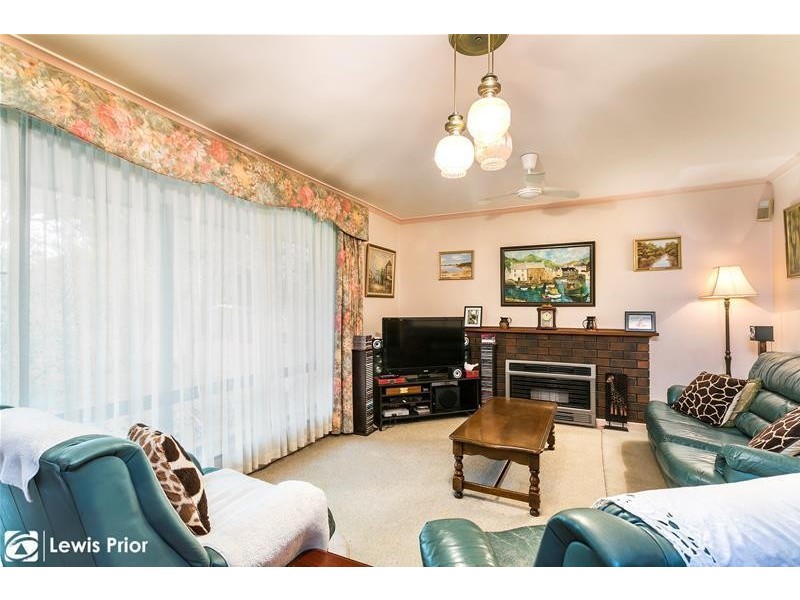 5 Oakridge Close, Aberfoyle Park SA 5159