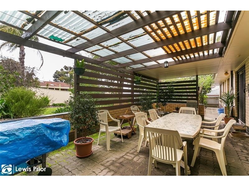 5 Oakridge Close, Aberfoyle Park SA 5159