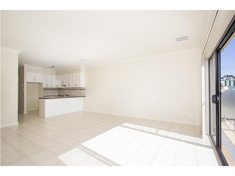 2A Raggatt Crescent, Mitchell Park SA 5043