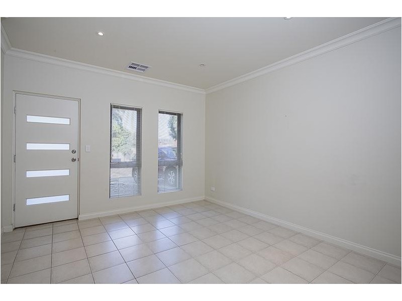 2A Raggatt Crescent, Mitchell Park SA 5043