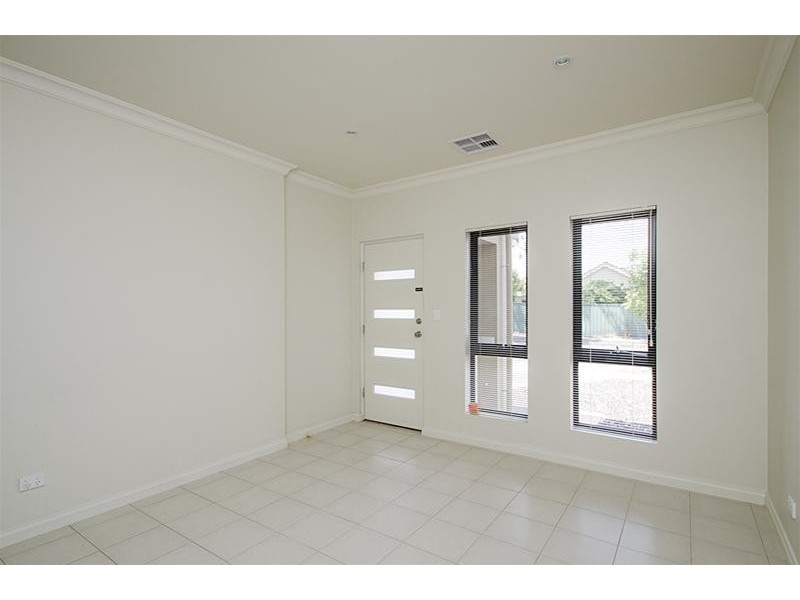 2B Raggatt Crescent, Mitchell Park SA 5043