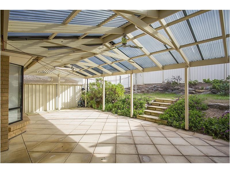 24 New York Road, Aberfoyle Park SA 5159