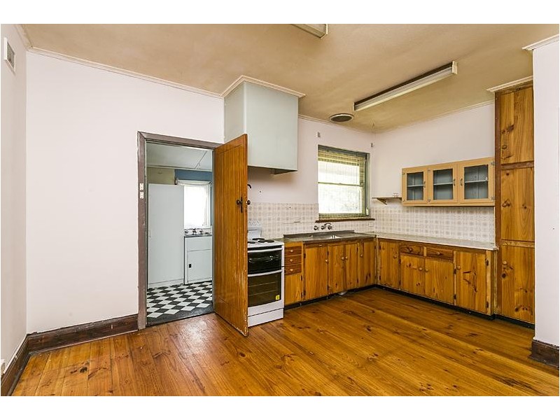 1 Lambton Street, Oaklands Park SA 5046