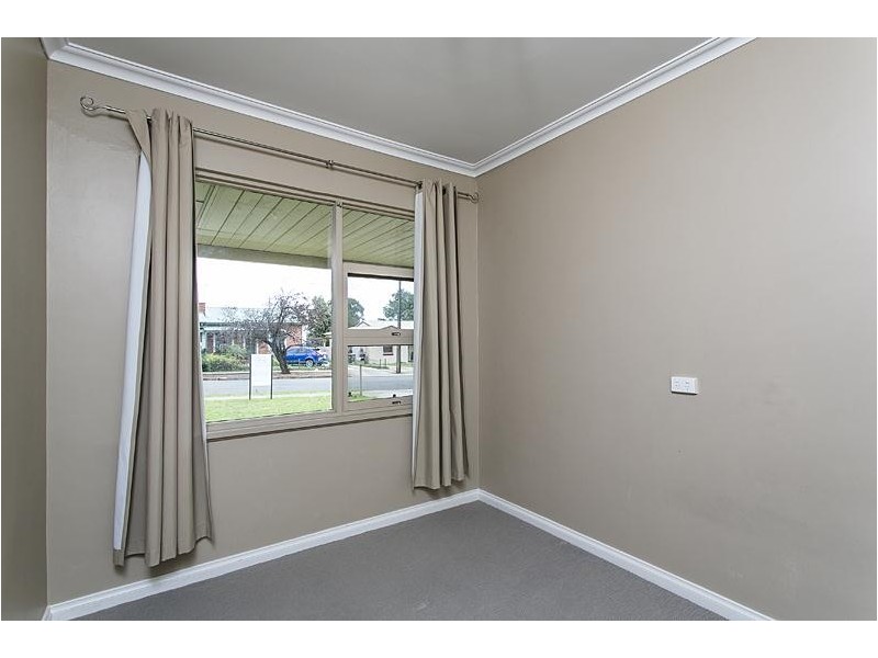 9 Kent Avenue, Seacombe Gardens SA 5047