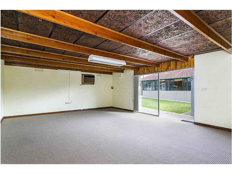 9 Kent Avenue, Seacombe Gardens SA 5047