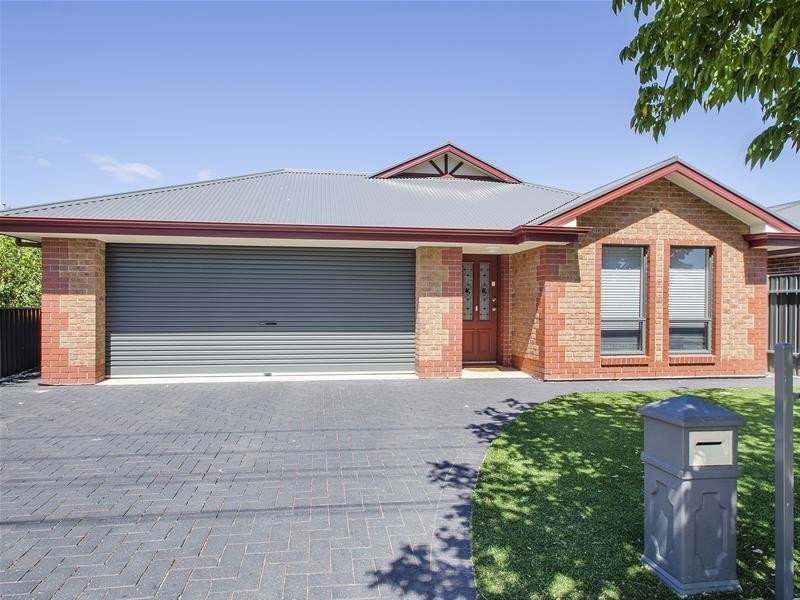 10 Lindsay Street, Sturt SA 5047