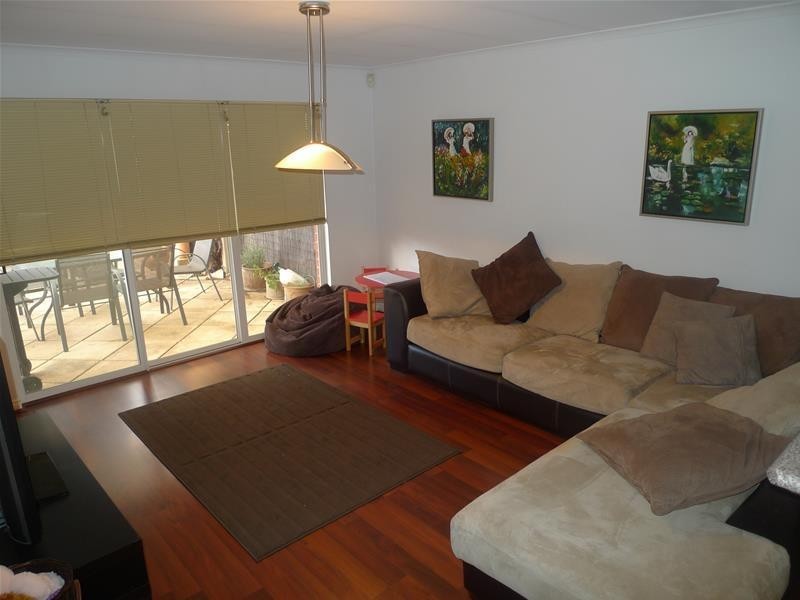 4 Abbey Road, Mitchell Park SA 5043