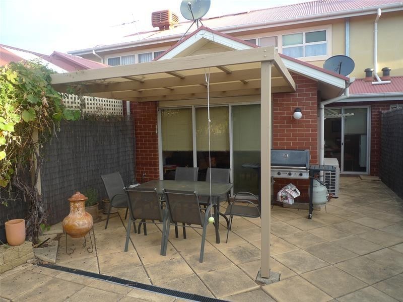 4 Abbey Road, Mitchell Park SA 5043