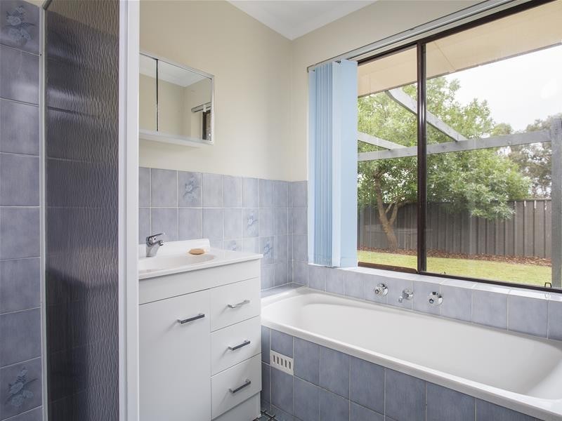 7 Maralyn Court, Aberfoyle Park SA 5159