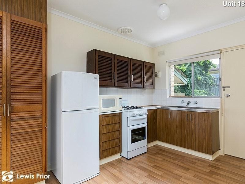 18/5A Riverside Drive, Bedford Park SA 5042