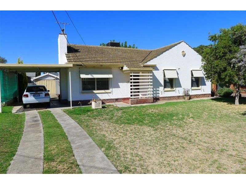 10 Burton Avenue, Park Holme SA 5043