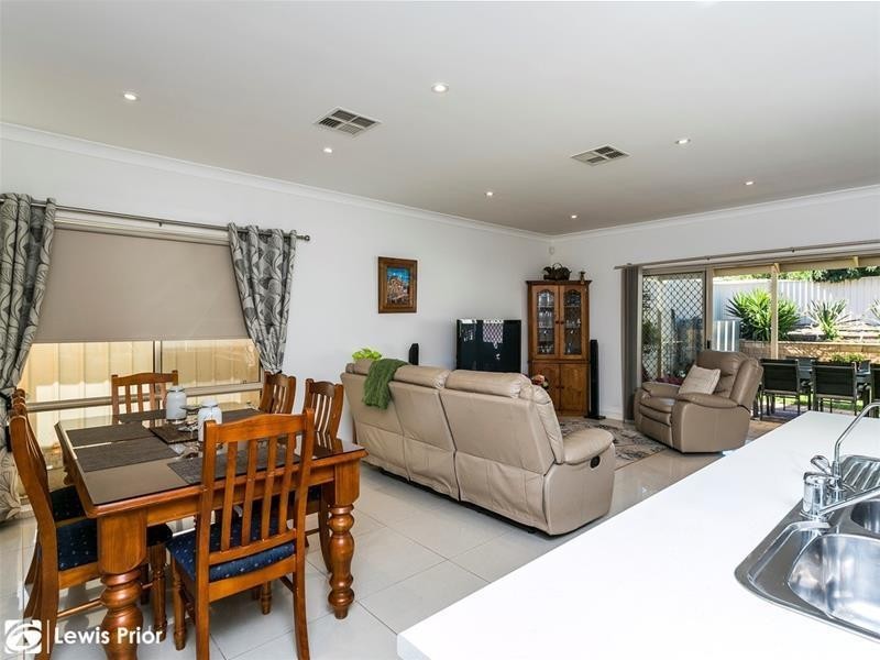 24 Portland Avenue, Sturt SA 5047