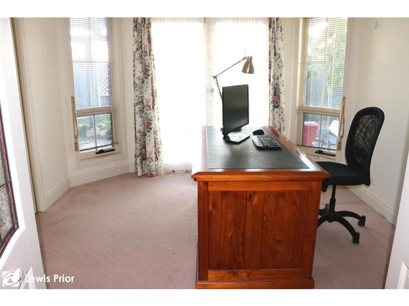 8A Moy Avenue, Warradale SA 5046