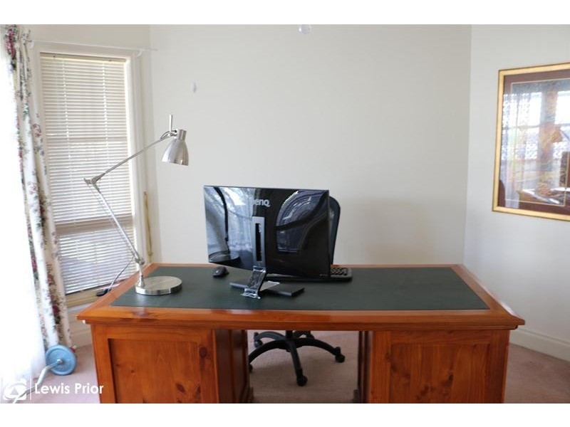 8A Moy Avenue, Warradale SA 5046